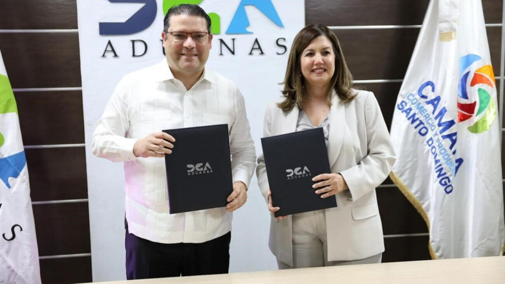 Eduardo Sanz Lovatón y Lucile Houellemont.