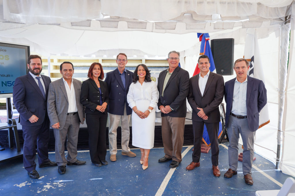 FOTO PRINCIPAL - Fernando Sanz, Luis Marín, María Cristina Garcia, Roger Clark, Rocío Cruz, Scott Gostisha, Dennis Mahoney David Hartshorne
