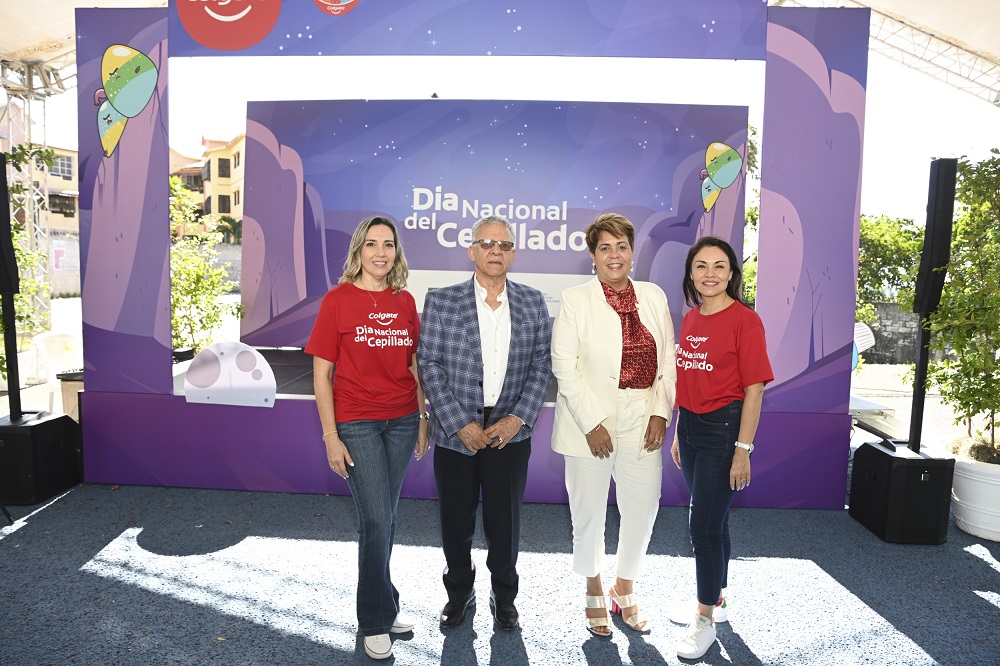 Claudia Hernandez, Virginia Laureano, Salvador Campillo e Irma Mauriz
