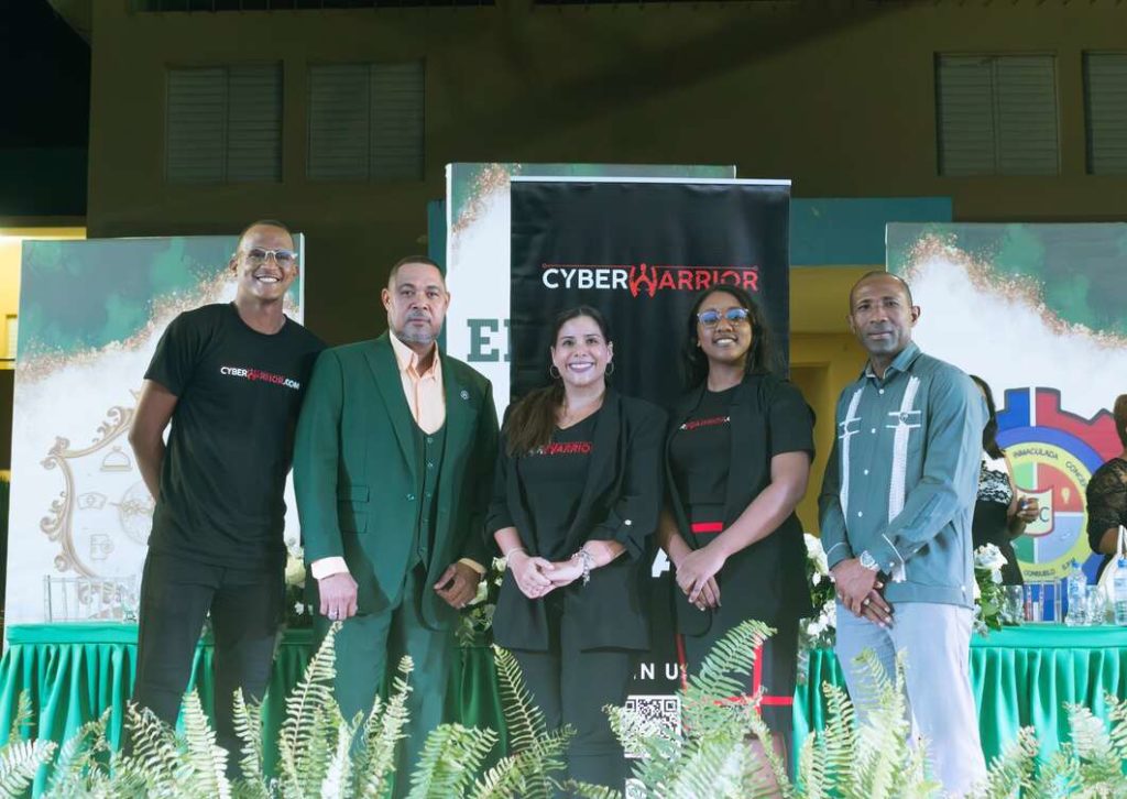 Isaac Tolentino, Héctor Santana Nolasco, Luisana Sánchez, Zurizaday Aquino y Chiro López Germán