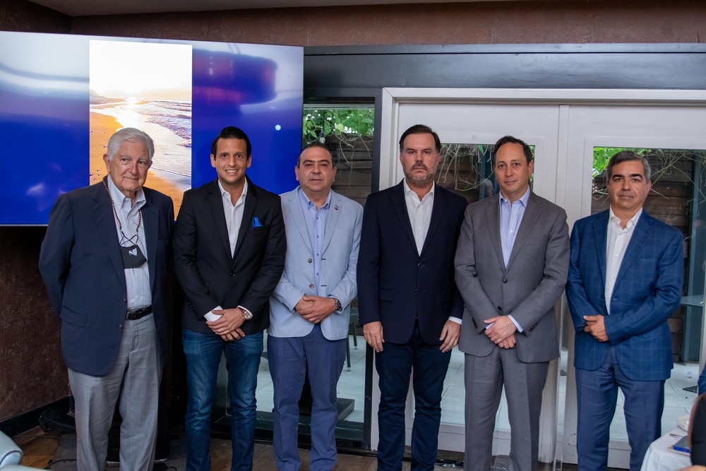 Foto Principal IMG_9394-  José Vitienes Colubi, Ing. Afey Estrella, Camel Garip, Miguel Roig, Ricardo Ginebra y Rodrigo Vitienes 