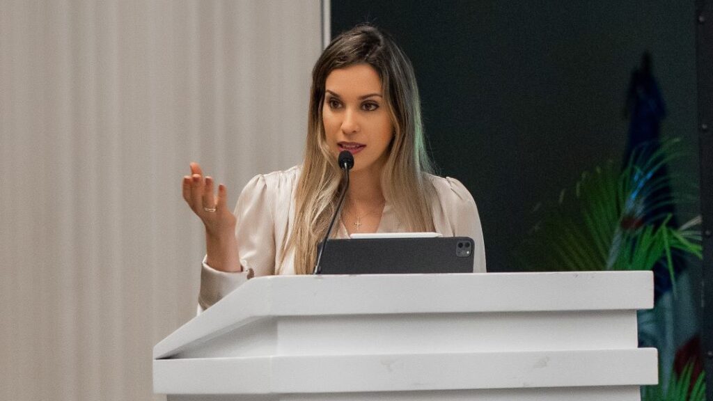 1. Annerys Meléndez, presidente de ACOPROVI.