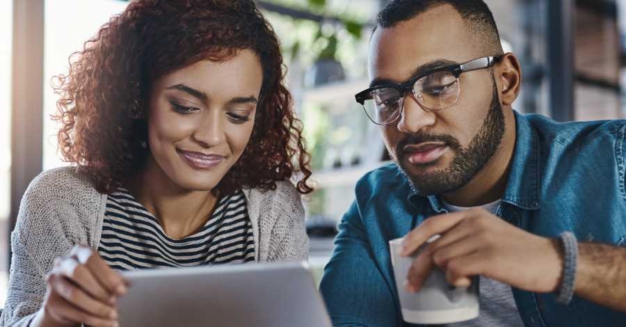 Consumidores monitorean crédito obtienen beneficios importantes en mejores sus perfiles crediticios, reducción deudas, mayor acceso y detección fraudes Consumidores monitorean crédito obtienen beneficios importantes en mejores sus perfiles crediticios, reducción deudas, mayor acceso y detección fraudes