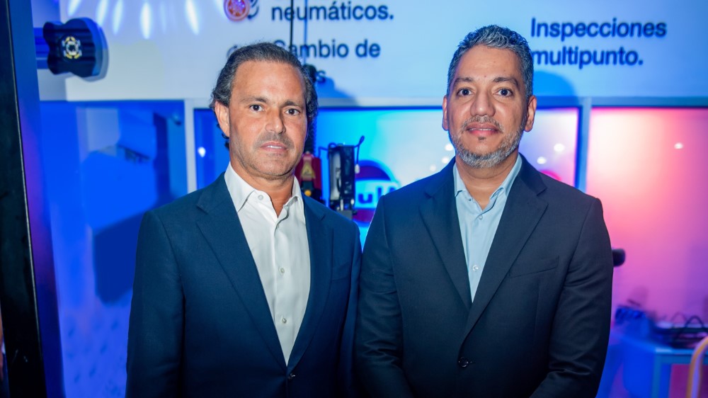 Inaugura United Petroleum Centro Servicios Integral Gulf Express