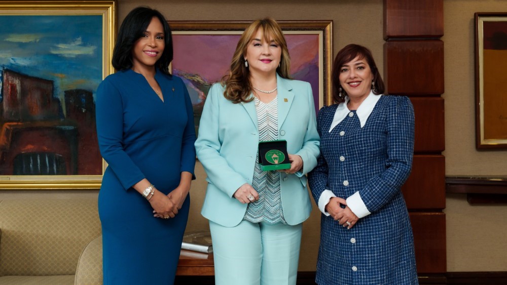 Gana Banco Popular premio Stevie® por solicitudes servicio a través App Popular Gana Banco Popular premio Stevie® por solicitudes servicio a través App Popular