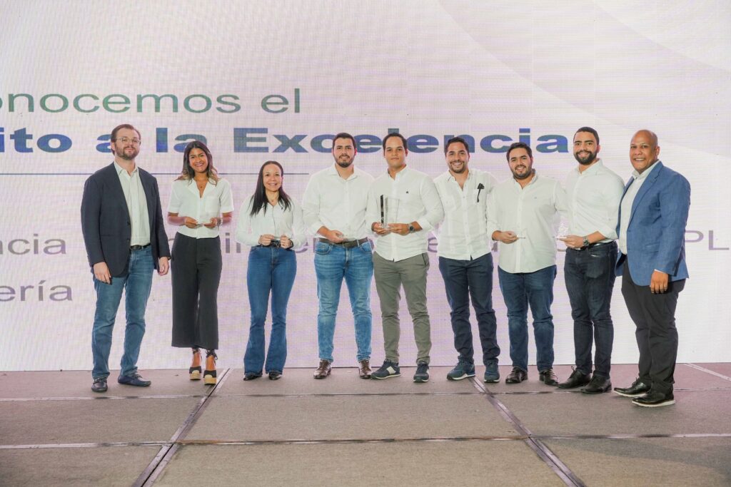 Banesco celebra crecimiento sostenido en República Dominicana Banesco celebra crecimiento sostenido en República Dominicana