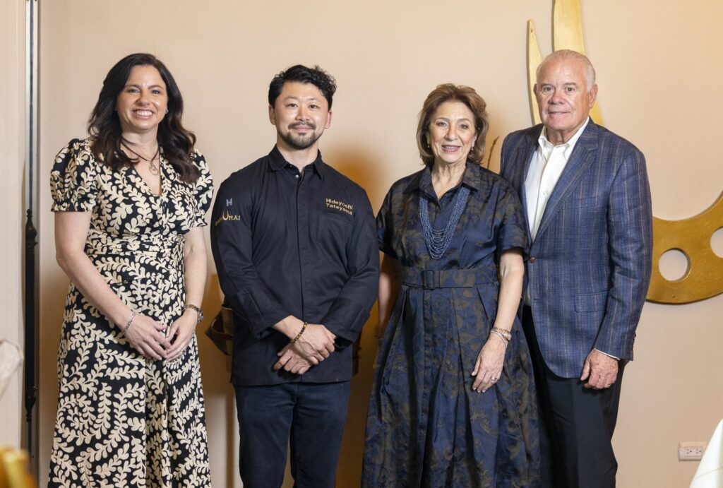 Ana Santelises de Latour, Chef Hideyoshi Tateyama, doña Katingo Haché de Santelises y Alejandro Santelises