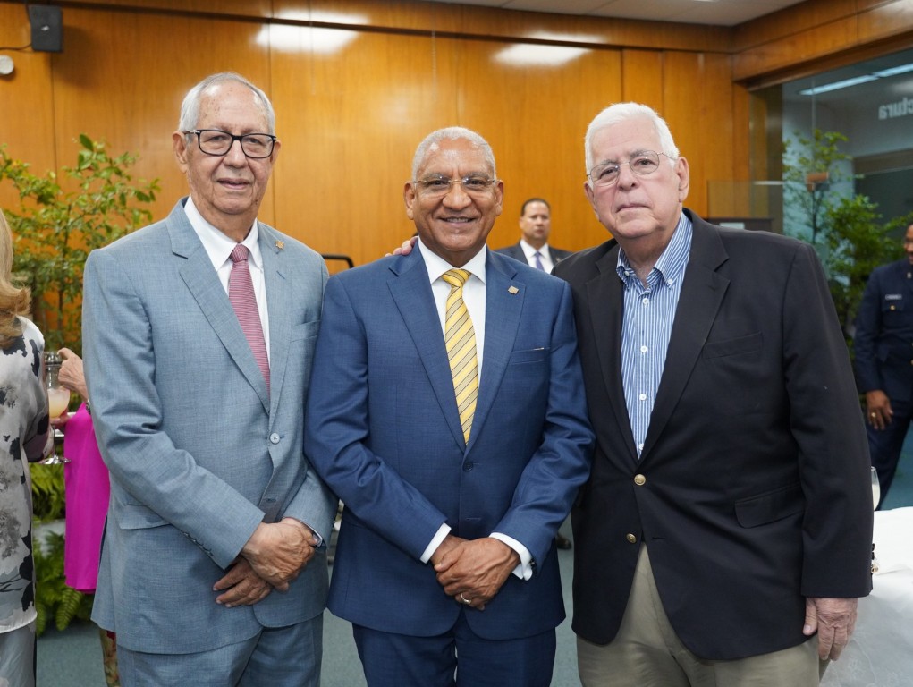 Arturo Martínez Moya, Ervin Novas Bello y José Mallén Santos