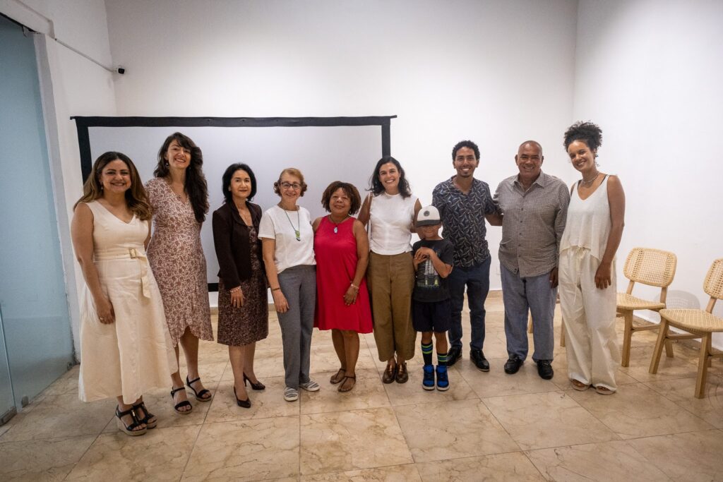 aquel Fiallo, Raquel Casares, Arq. Diana Martínez, Milagros Báez, Eric Gómez, Carla Quiñones, Josías Domínguez, Ramón Mateo y Fanni Donderis