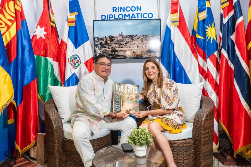 Honorable Sr. Miguel Calzada León y honorable Sra. Mariajosé Turull