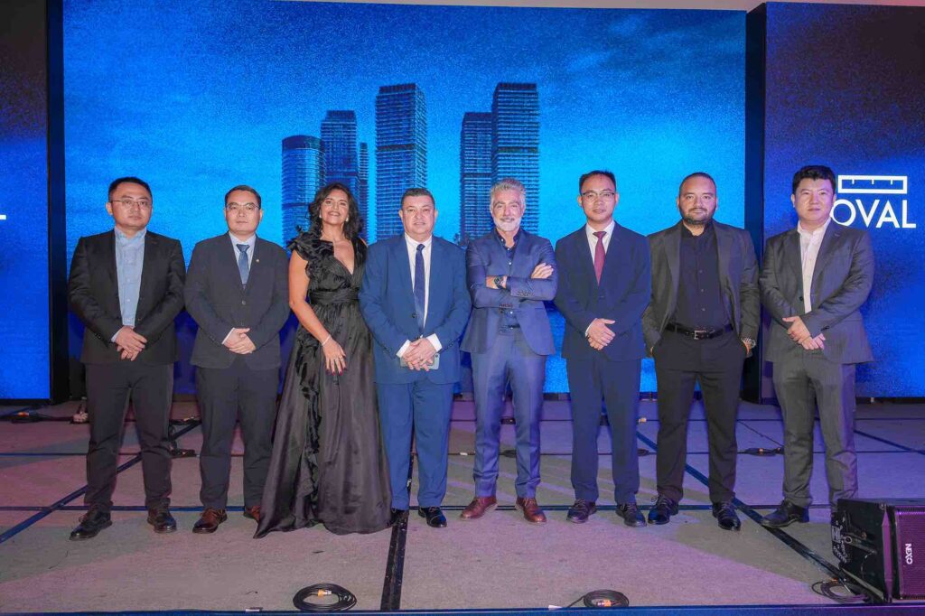 Ejecutivos NOVAL Properties y CHEC