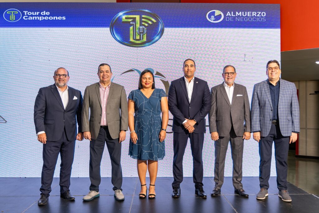 Claudio Hirujo, Rafael Fernández, Laura Guzmán, Esmarlin Mateo, Alejando Jovine y José Luis Ravelo